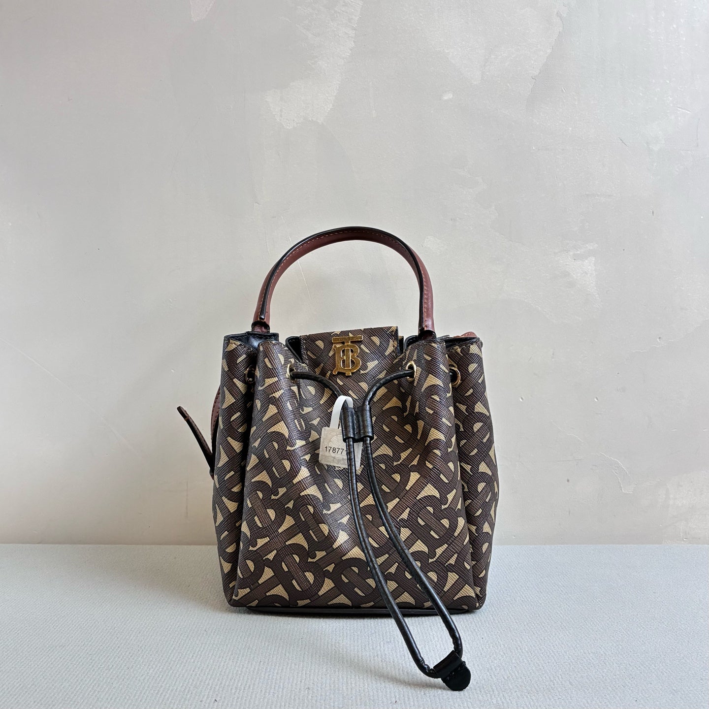 Burberry 99% New Monogram Mini Bucket Bag Retail Price 9200 Size 14*15.5