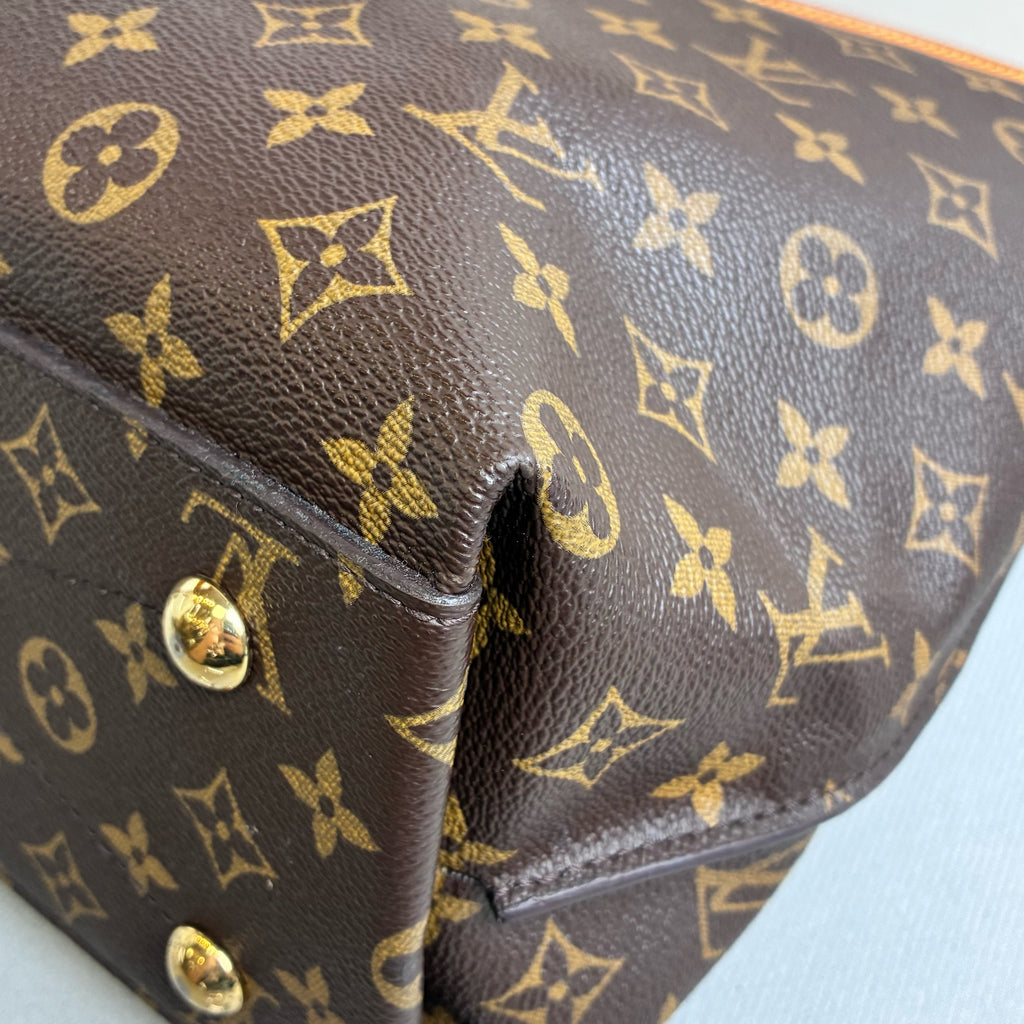 Louis Vuitton 98 New Metis Hobo, same style as HyunA, dimensions 32*36.