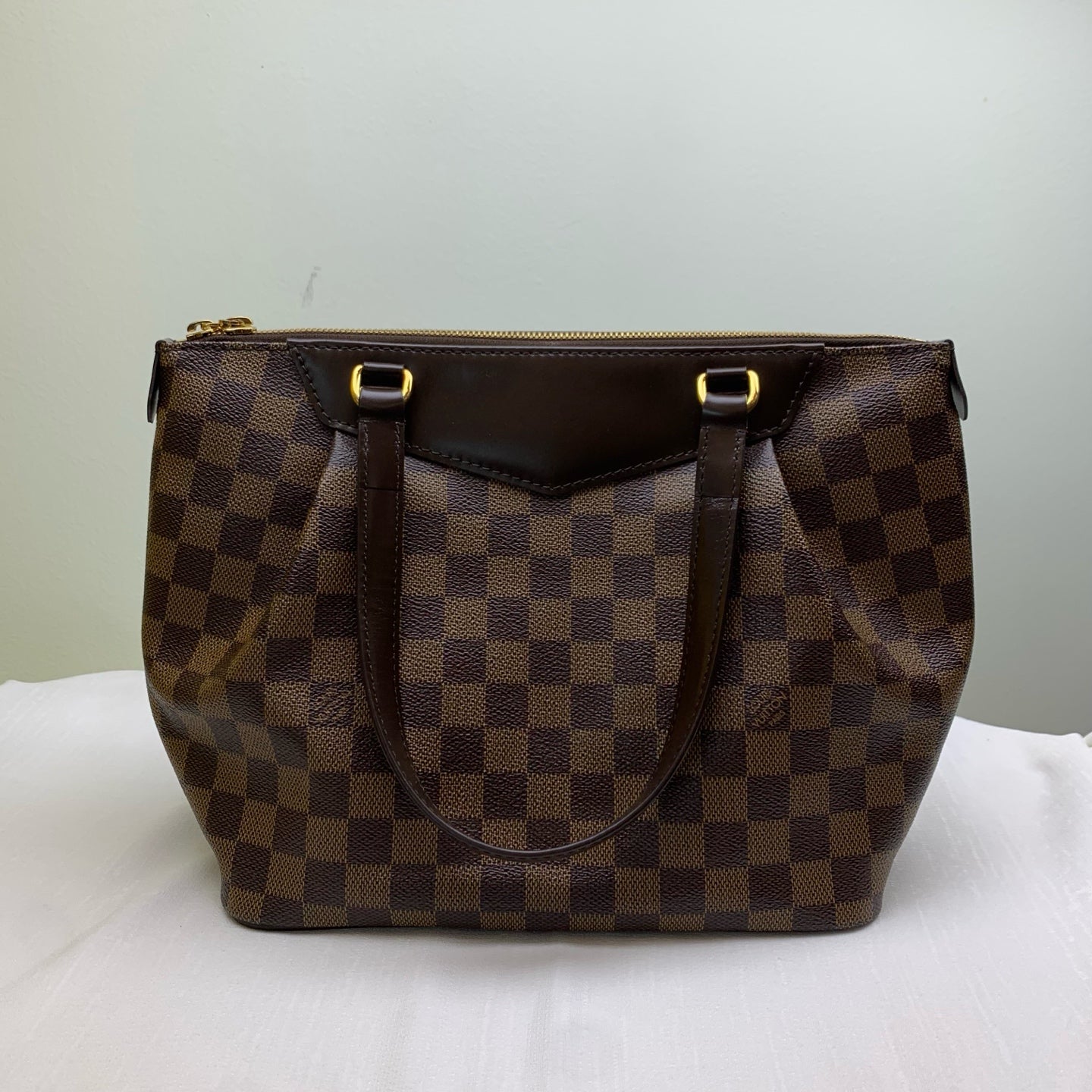 LV/Louis Vuitton Damier Checker Pattern Zip Closure Handbag Shoulder Bag in Brown Leather Dimensions: Approximately 30*27*17 cm