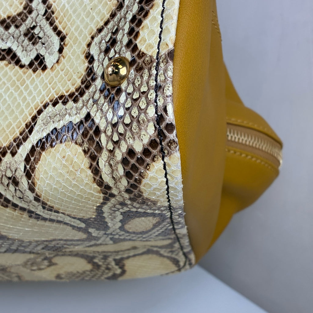 Fendi Python Tote Bag, yellow patchwork, gold hardware, dimensions 38*25, with shoulder strap.