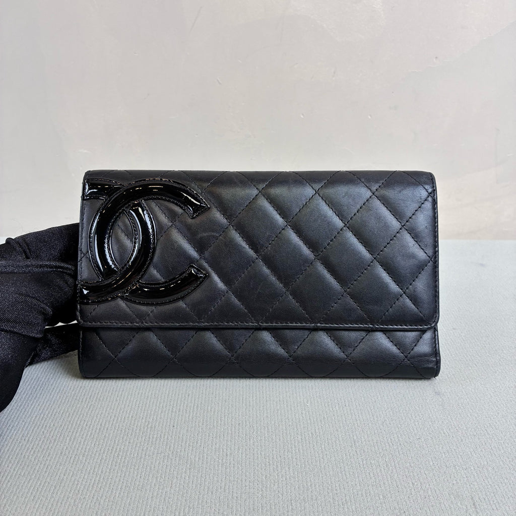 Chanel 16 Open Black Long Wallet Cowhide Material Interior with Multiple Fuchsia Card Slots Size 20*12