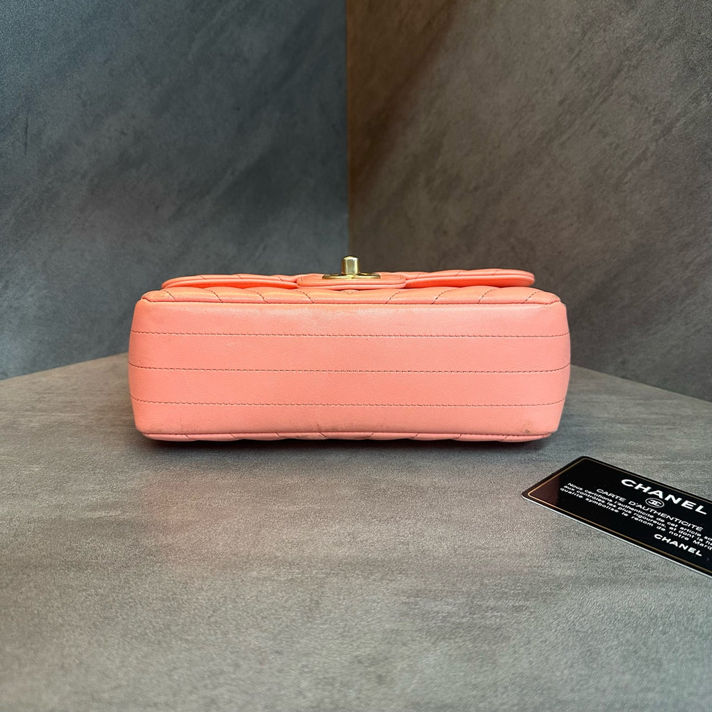 Chanel Classic Flap Large Mini Coral Pink V-stitch Lambskin Gold-tone Hardware Chain Bag, base length 20cm, 27-series with authenticity card