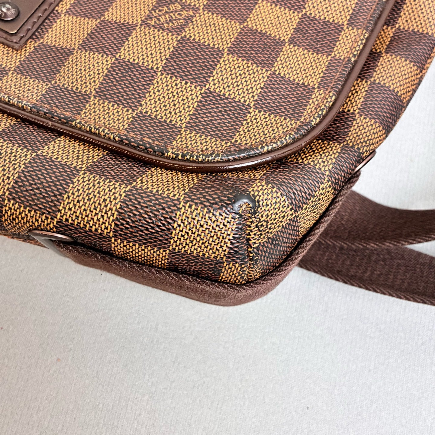 LV/Louis Vuitton Brown Checkered Men's Crossbody Bag 99% New Size 32*28