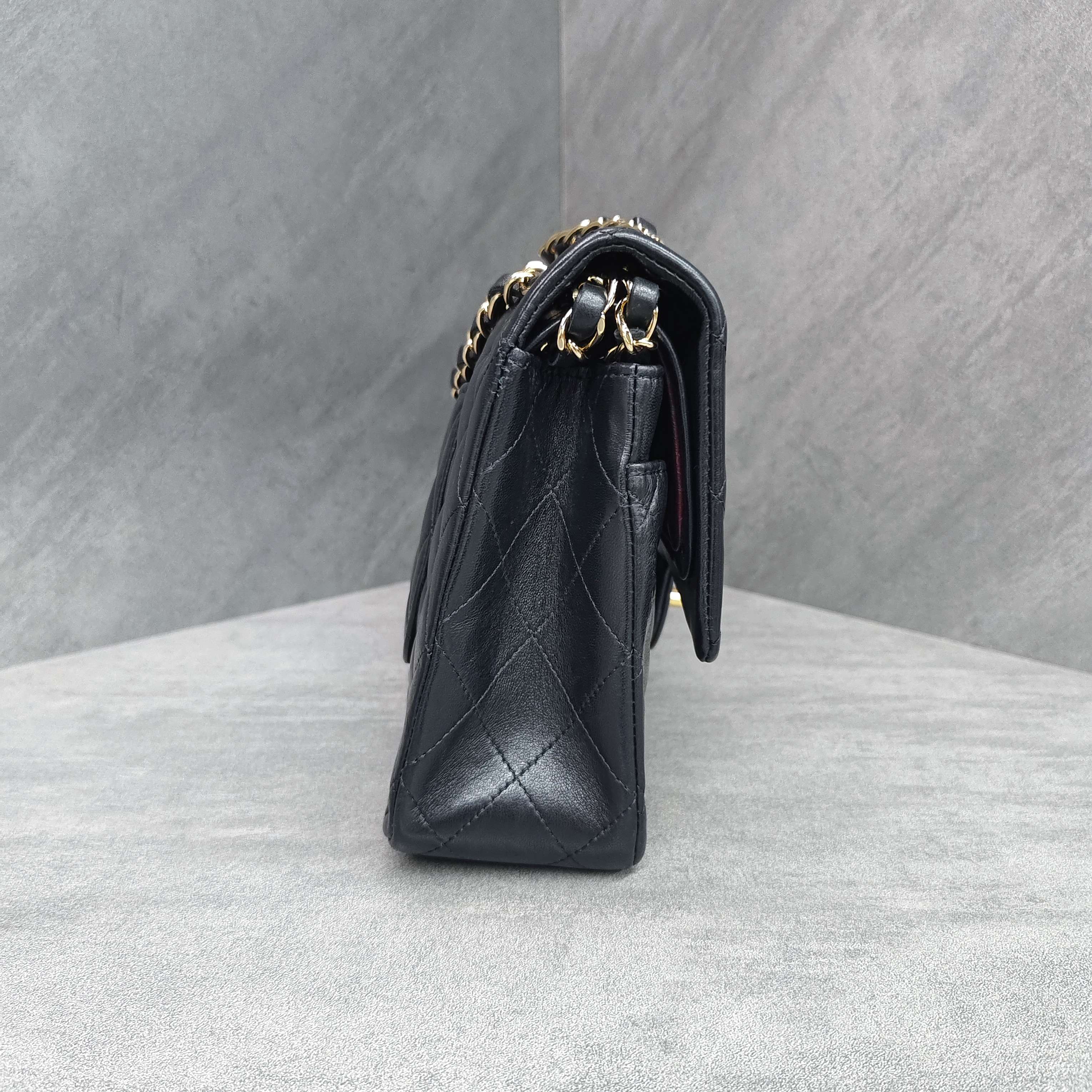 Chanel CF Medium Black Gold Lambskin Chain Bag 12 Opening No Card Structured Shape Clean Interior