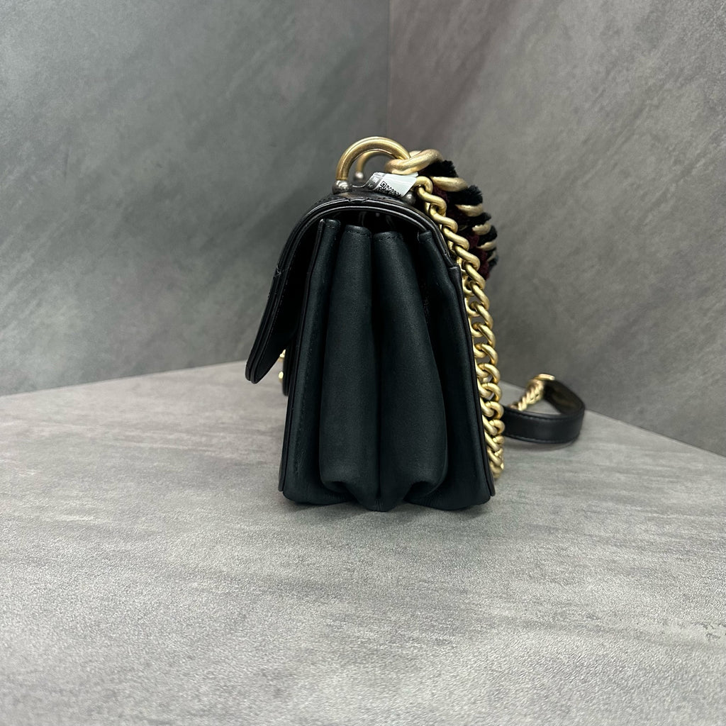CHANEL Metropolitan Black Gold Accordion Bag Wool Handheld Chain 26 Opening
