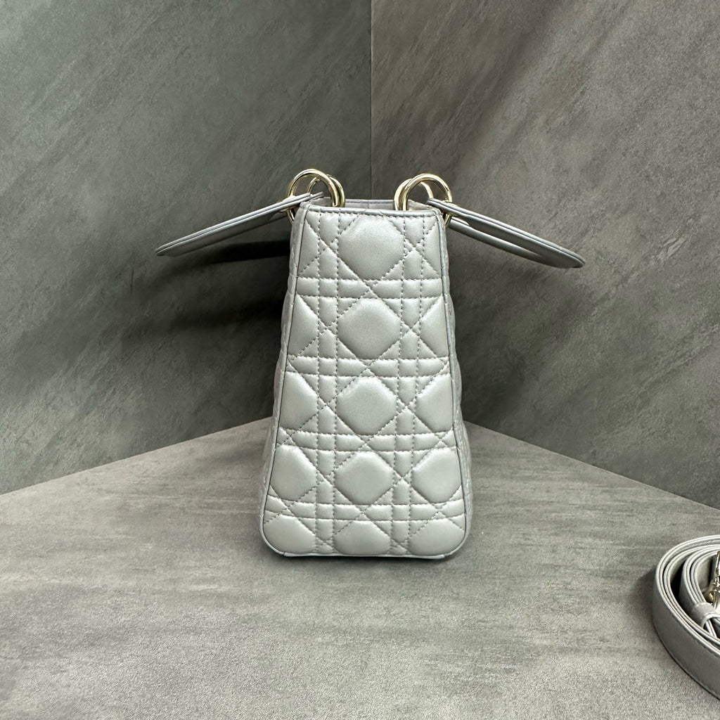 Dior Lady Dior five-grid gray gold-clasp sheepskin Lady Dior bag, 2017 serial number (consignment)