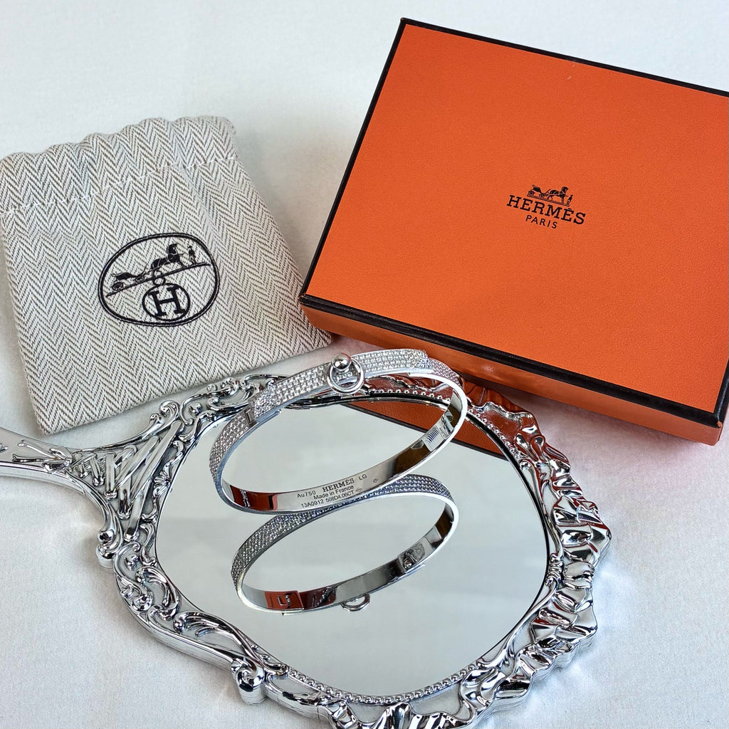 Hermès 13th Year Platinum Pavé Diamond CDC Bracelet Size LG Condition 98% New Perfect Appearance Retail Price 500,000 yuan