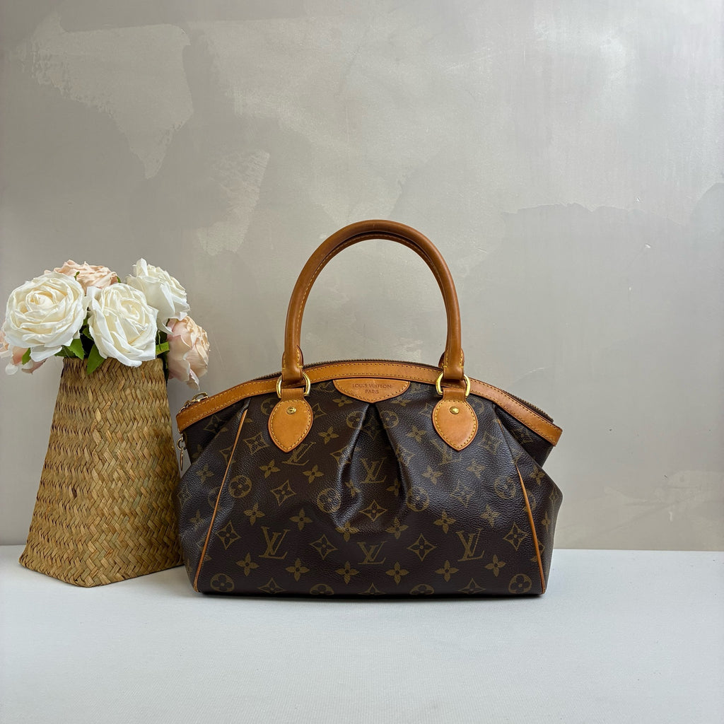 Louis Vuitton/LV Classic Monogram Small Dumpling Bag Handbag 99% New Size: 28 x 11 x 24 cm