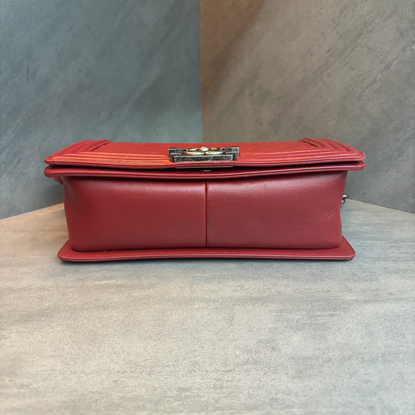 Chanel leboy medium size red lambskin, 18-card slot with card compartments, structured silhouette, clean interior