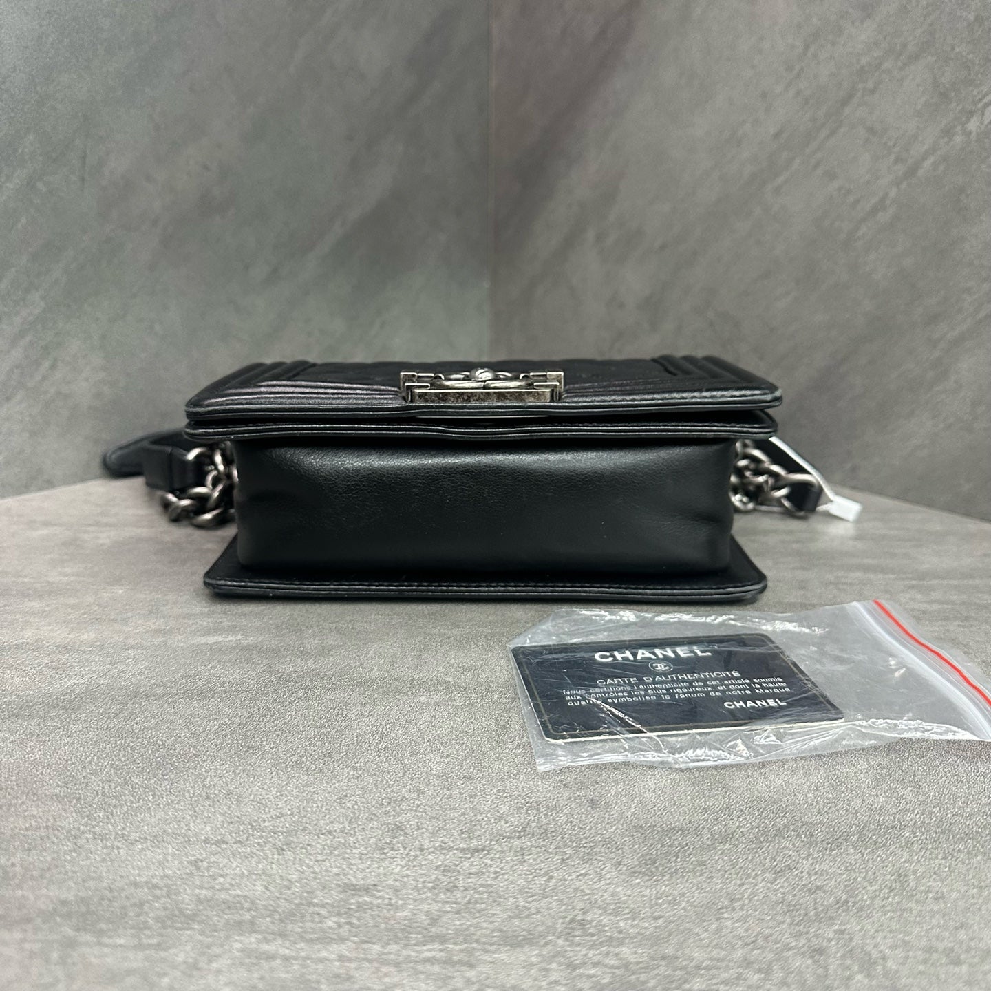 Chanel leboy small black silver sheepskin chain bag, 20 opening, card bag type, three-dimensional inside clean