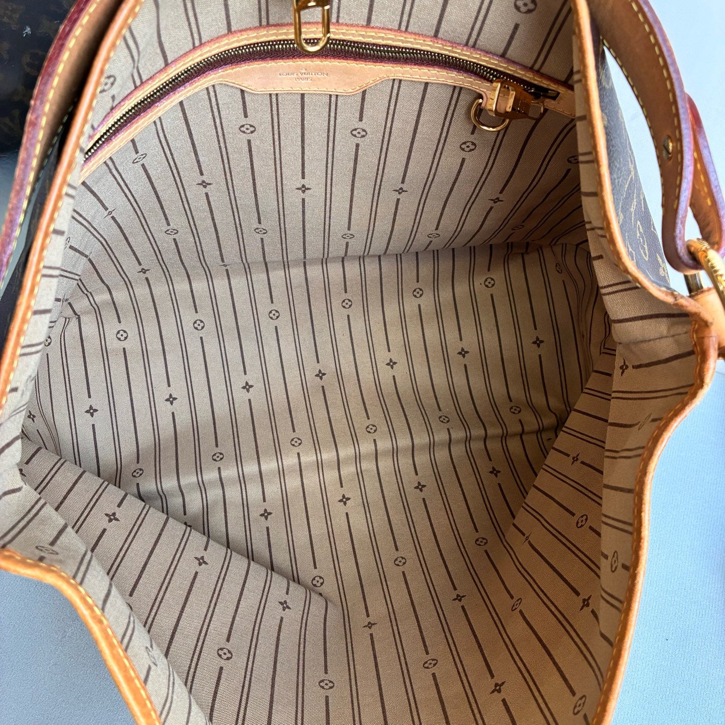 LV / Louis Vuitton Delightful Medium Monogram Shoulder Bag 99% New Size 38*32
