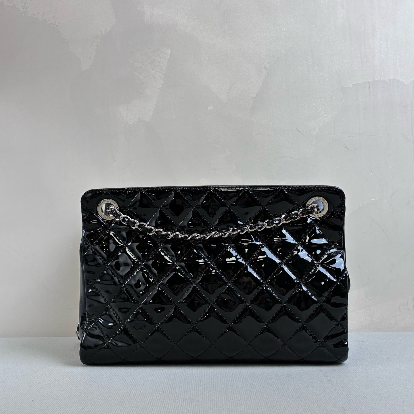 98 New Chanel Double C Large Logo Tote Handbag Shoulder Bag Black Patent Leather 16 Card Size 30*21