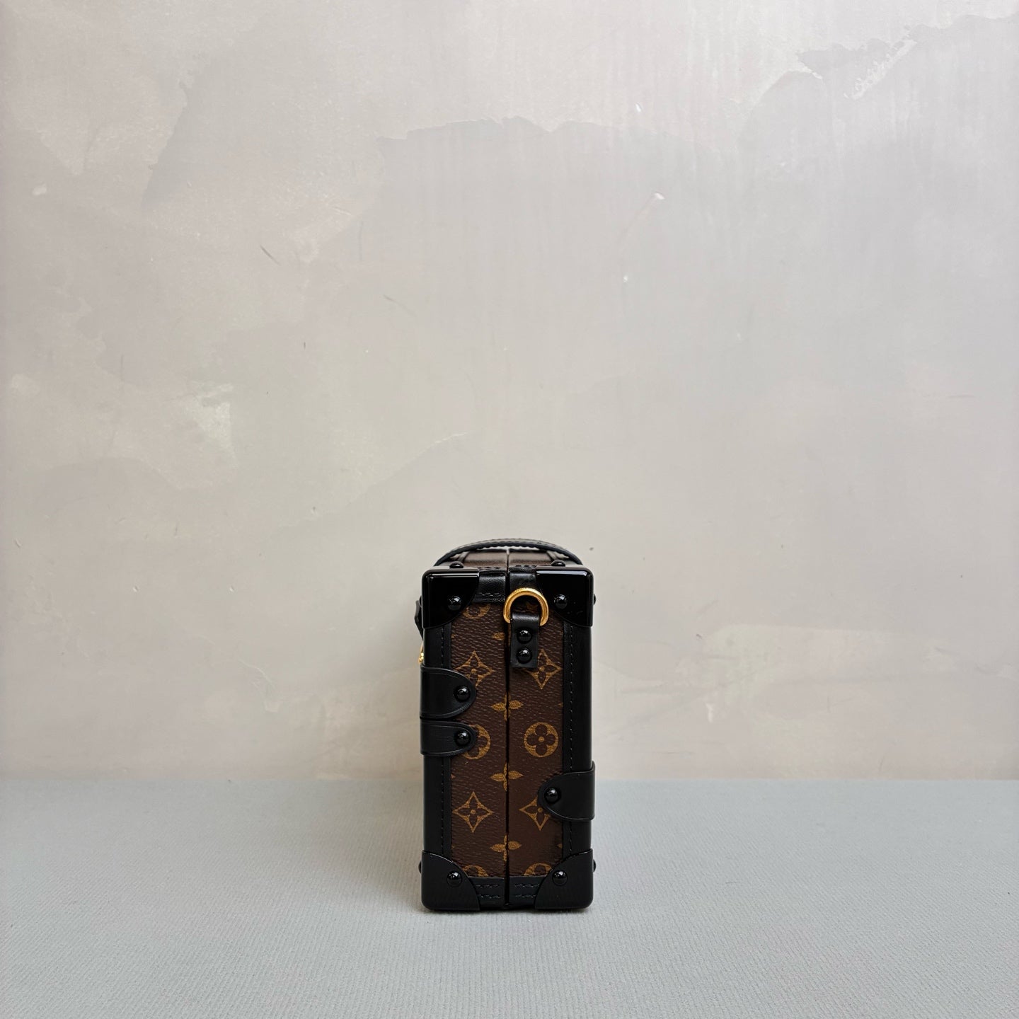 LV Louis Vuitton Petite Malle New Vintage Monogram Hard Box Bag / Chip Version / 98% New / 20x6x12.5cm / Retail Price 49