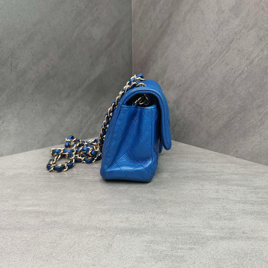Chanel CF Large Mini Blue Gold Lambskin Chain Bag 24K Bag Shape Three-dimensional Interior Clean