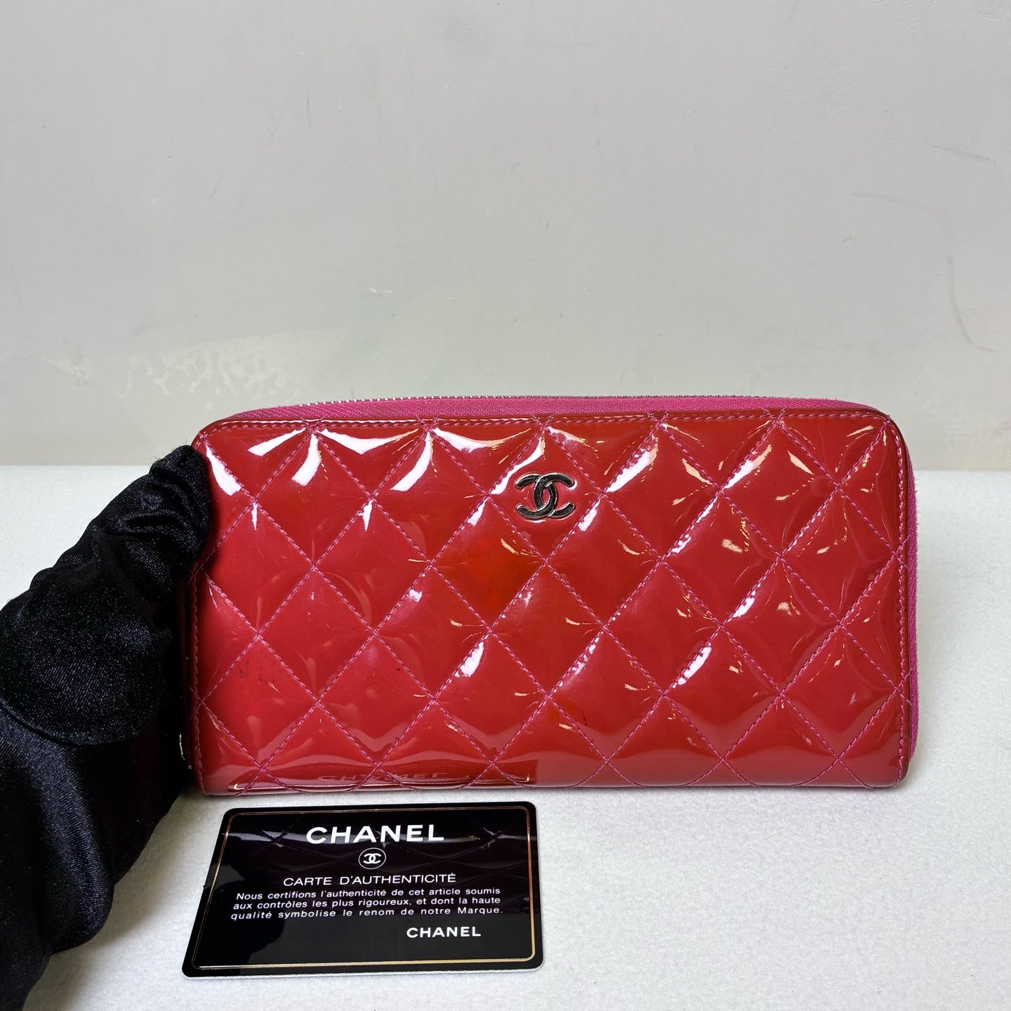 Chanel 98 New 20 Opening Grapefruit Red Patent Leather Long Wallet Size 19*10