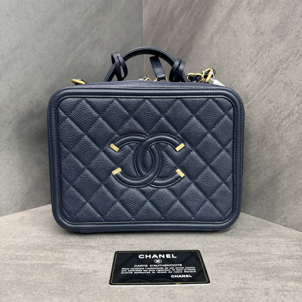 Chanel Camera Bag Blue, 26 series with authenticity card, in stock at a favorable price