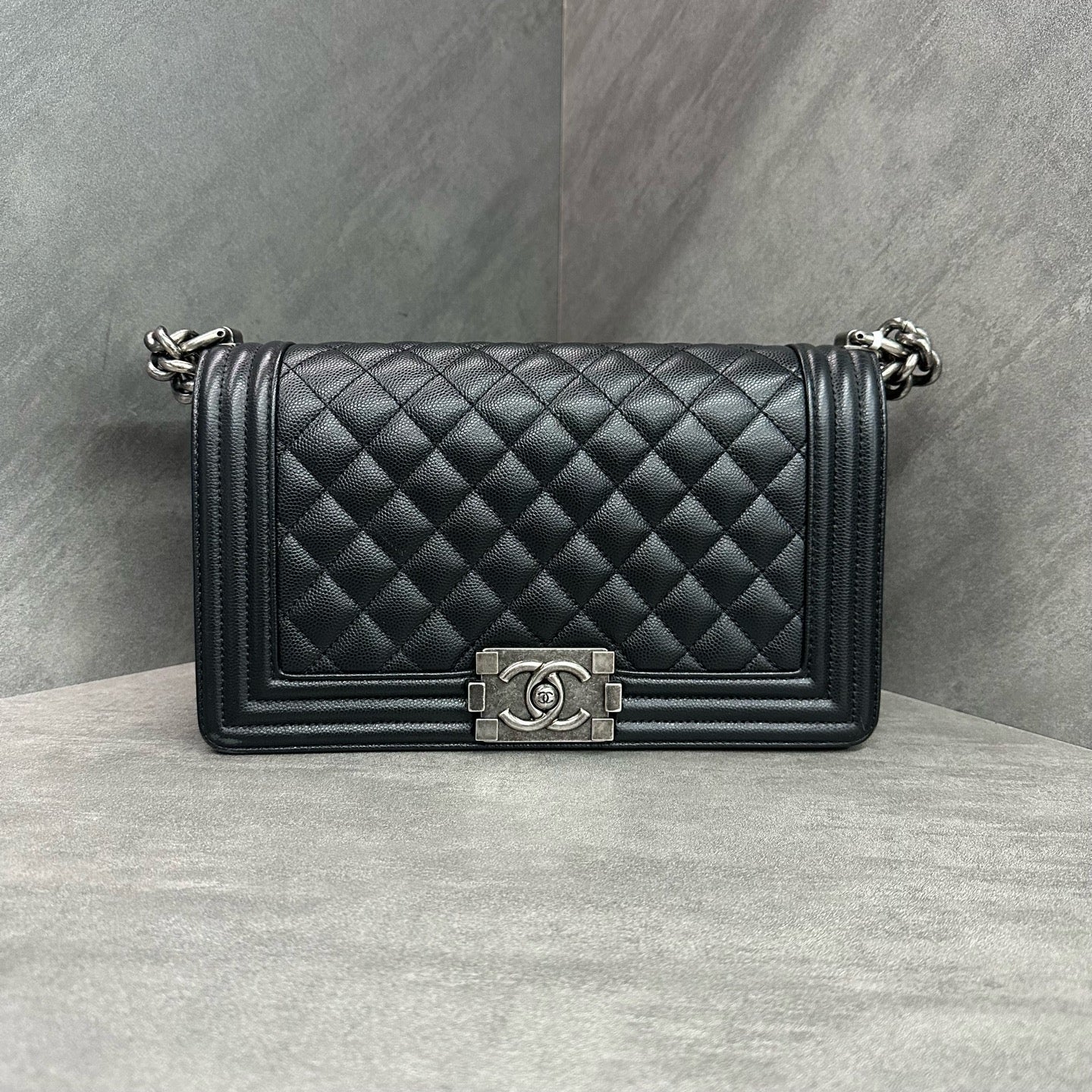 Chanel Leboy medium size, black silver grained calfskin, microchipped version, structured silhouette, clean interior