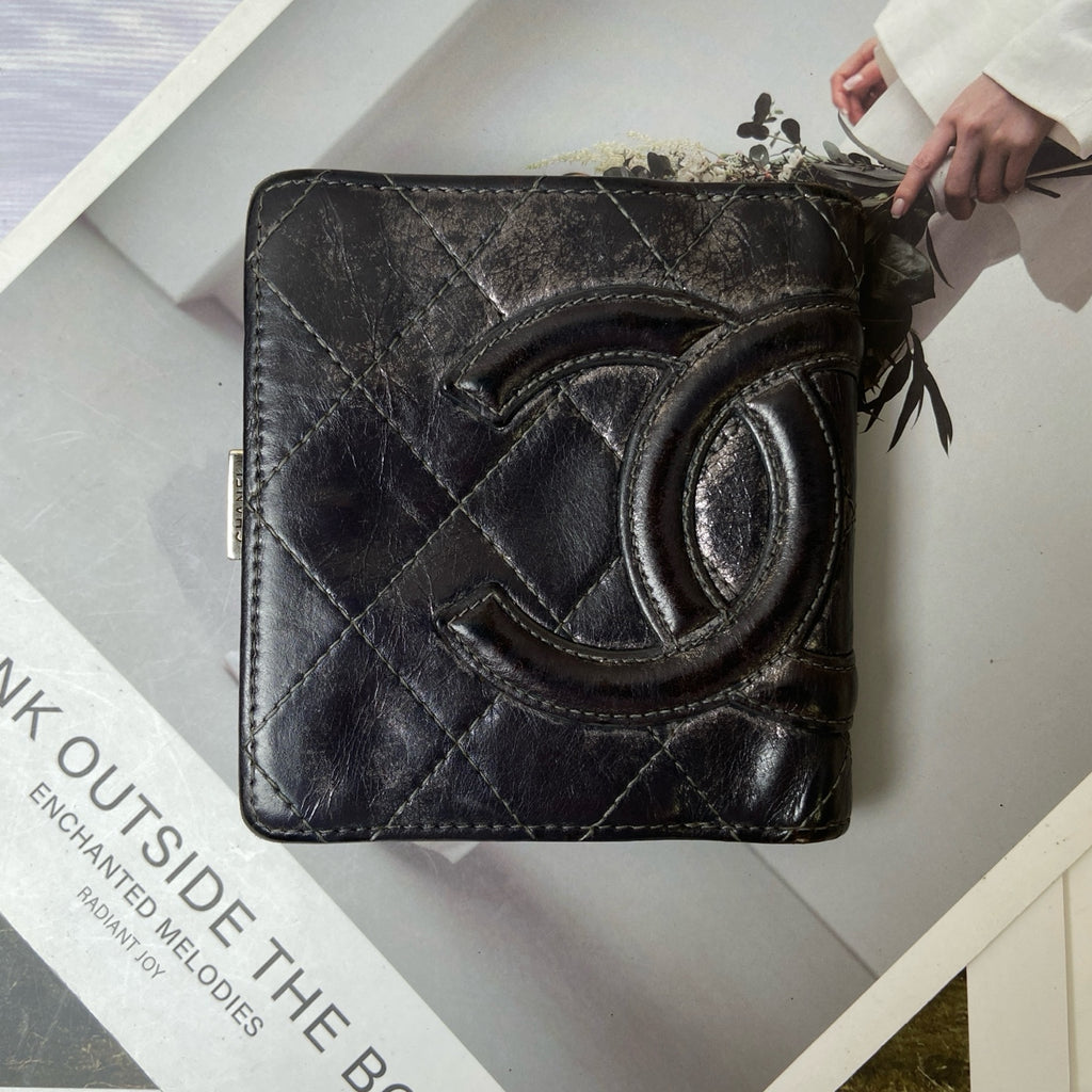 Chanel Kangpeng Wallet 12-fold 98% new Size: 10.5*9.5 Black leather material