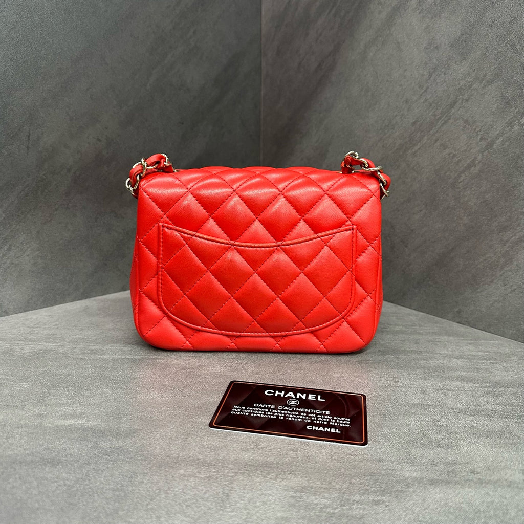 Chanel cf Square Fat Man Red gold sheepskin chain bag, 23K with strap card bag type, three-dimensional inside clean