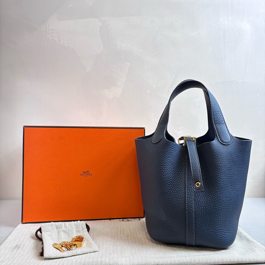 Hermes Picotin 18 Basket 18 in 99% new condition, W stamp, Midnight Blue, Gold Hardware, Handbag Dimensions