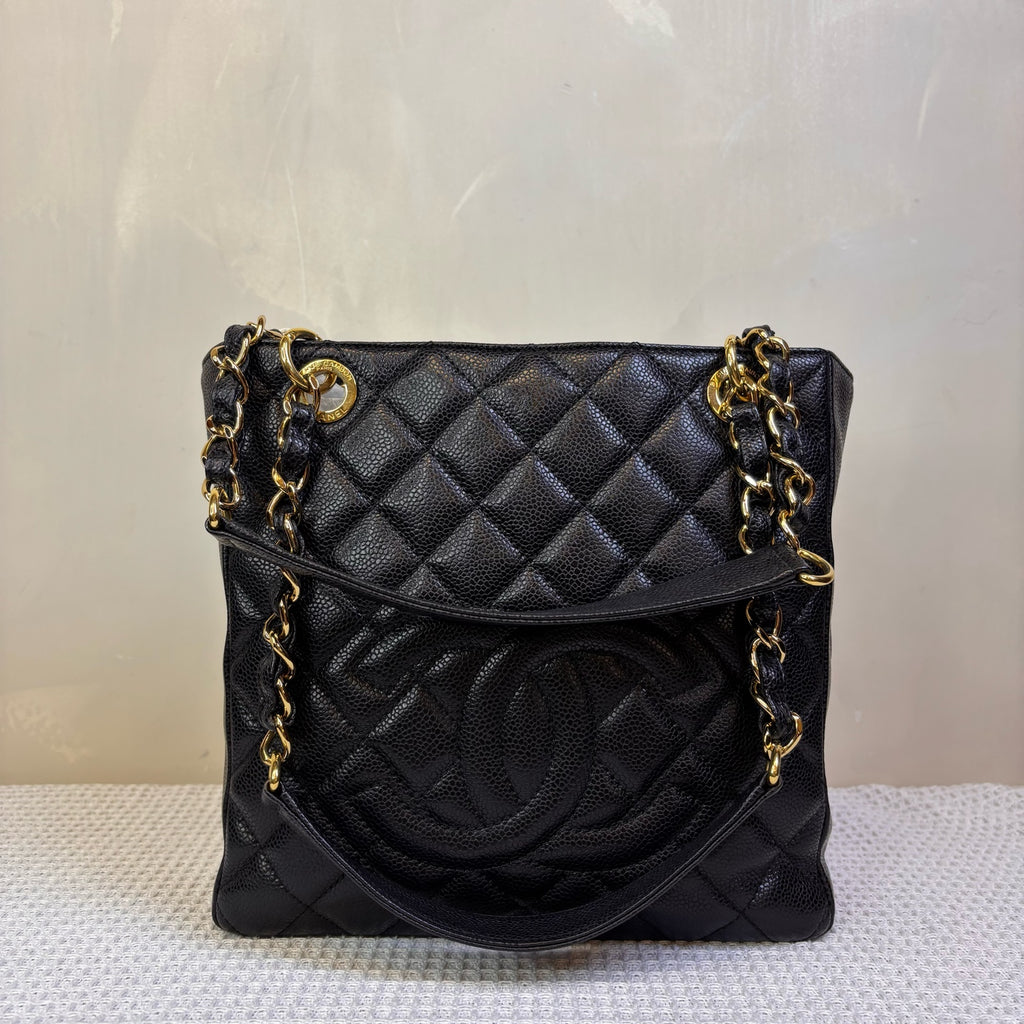 Chanel, 14K, PST black with gold hardware classic quilted textured leather shopping bag, shoulder tote bag dimensions: 25x9x23 cm, compact.