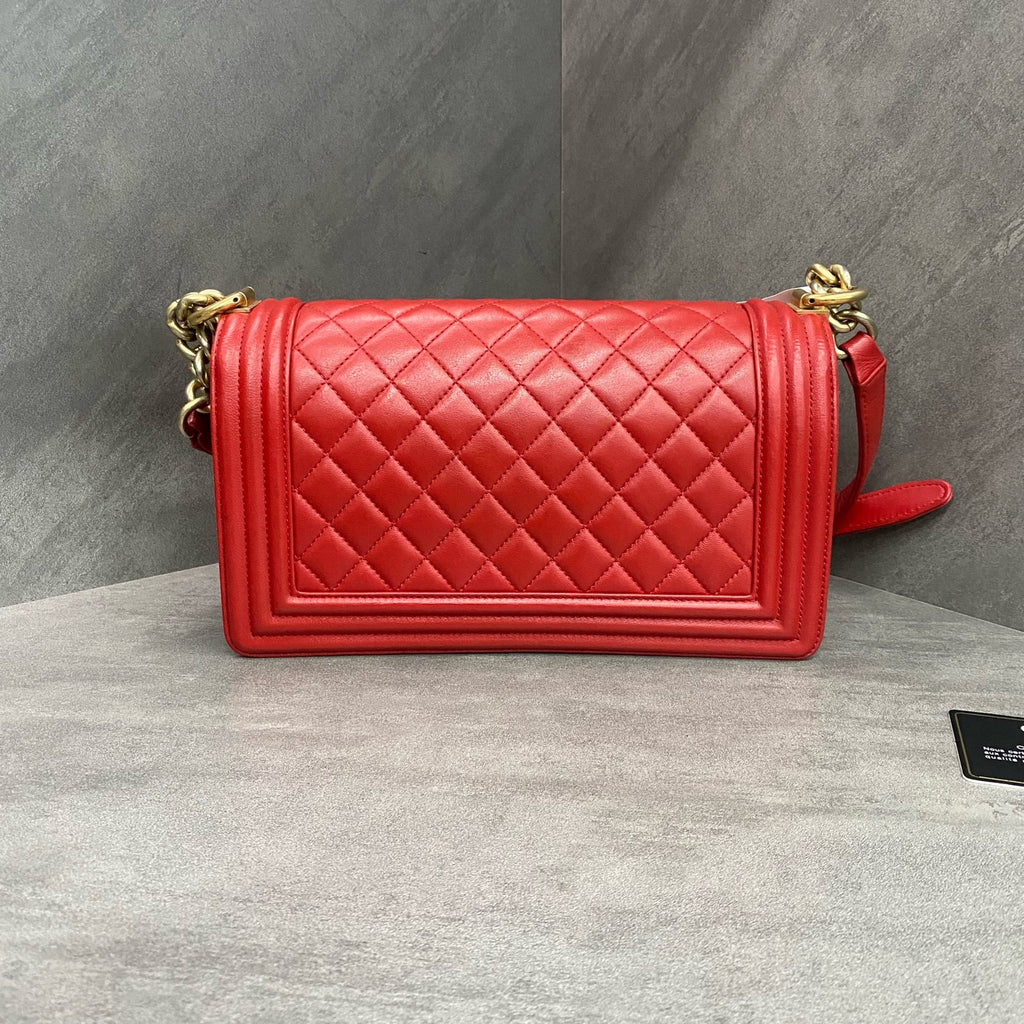 Chanel Leboy medium size red lambskin, 21 series with card, structured shape, in stock at a favorable price