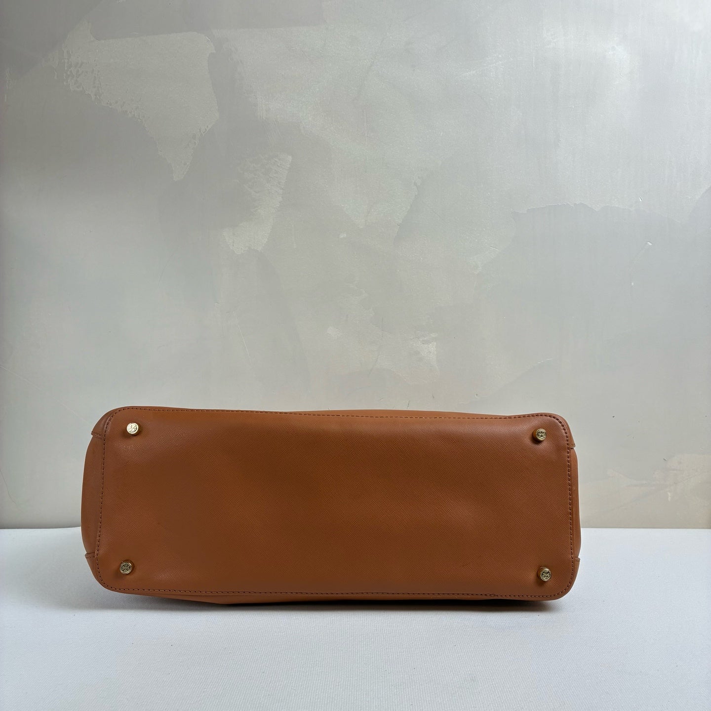 # Tory Burch / Tory Burch Tiger Eye Brown Material: Cross-grain Leather Handheld and Shoulder Bag Both Available Size 37*14