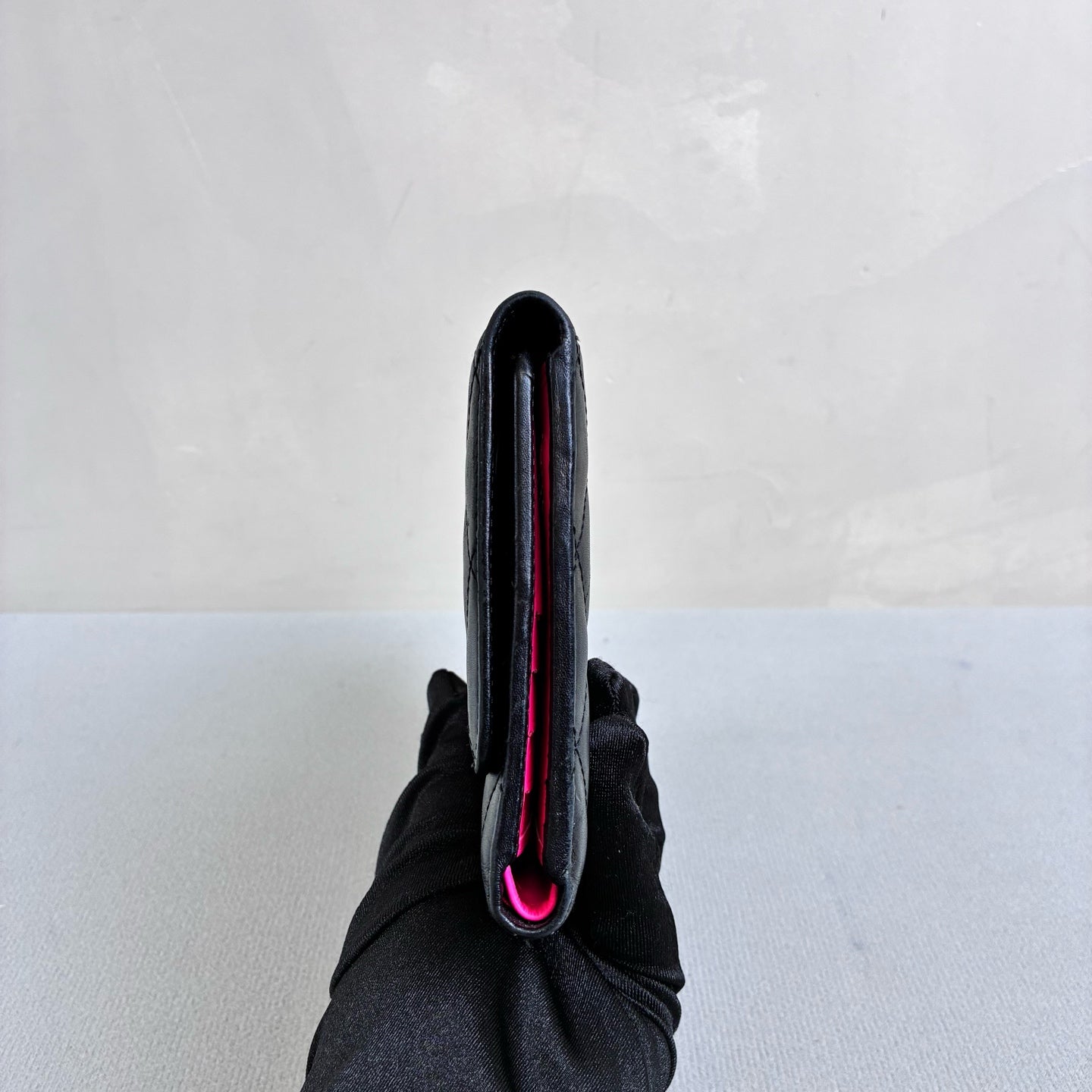 Chanel 16 Open Black Long Wallet Cowhide Material Interior with Multiple Fuchsia Card Slots Size 20*12