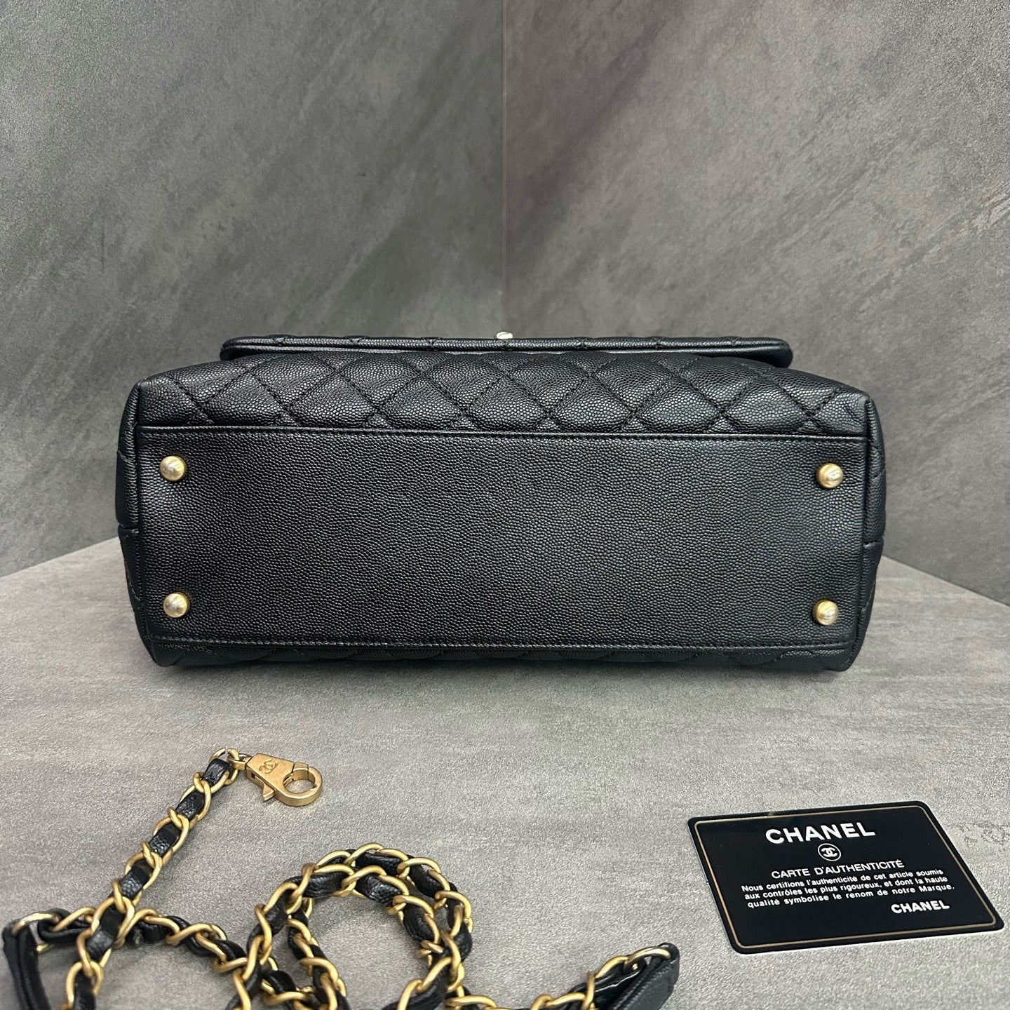 Chanel Coco Handle Medium Black-Gold Litchi Leather Chain Bag 25 with Card