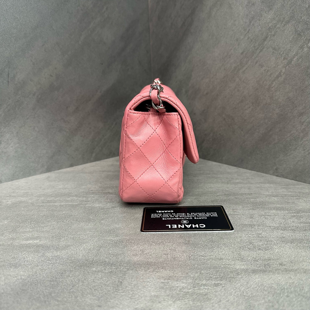 Chanel Mini Flap Bag in Pink and Silver Lambskin with Chain 18K Carrying Card, Structured Shape, Clean Interior
