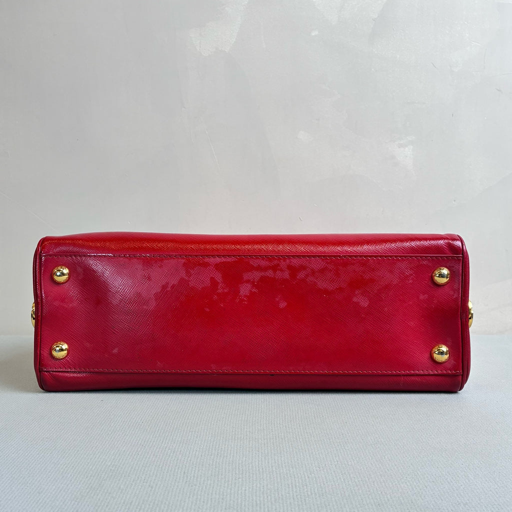 Prada 95% New Red Patent Leather Tote Bag Classic Triangle Logo Crosshatch Leather Size