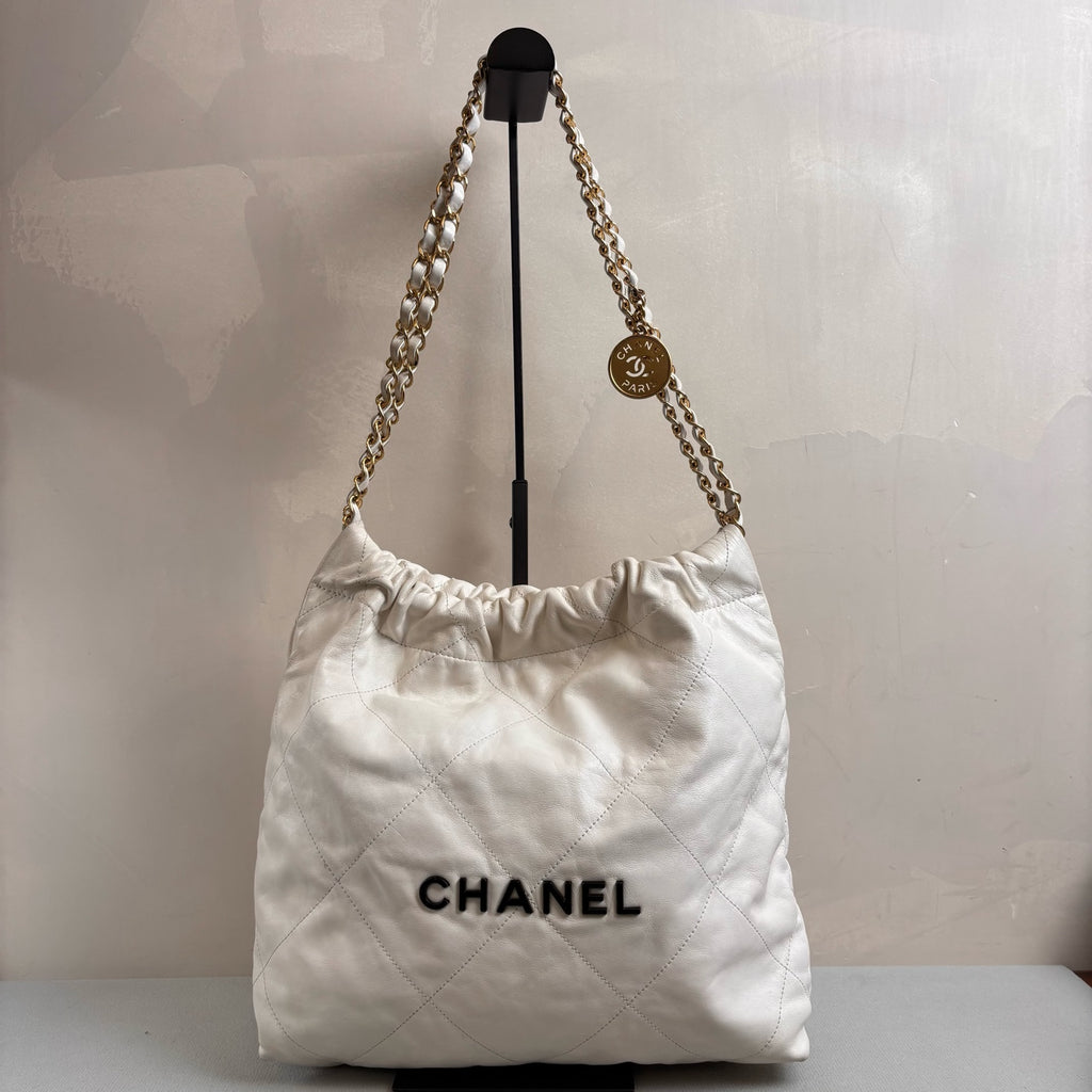 98 New CHANEL 22Bag Drawstring Closure Extra Large Capacity Chain Bag with Coin Chip Size: 30 x 30