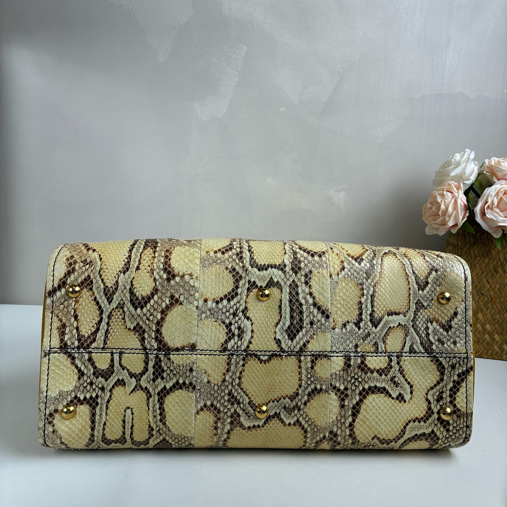 Fendi Python Tote Bag, yellow patchwork, gold hardware, dimensions 38*25, with shoulder strap.