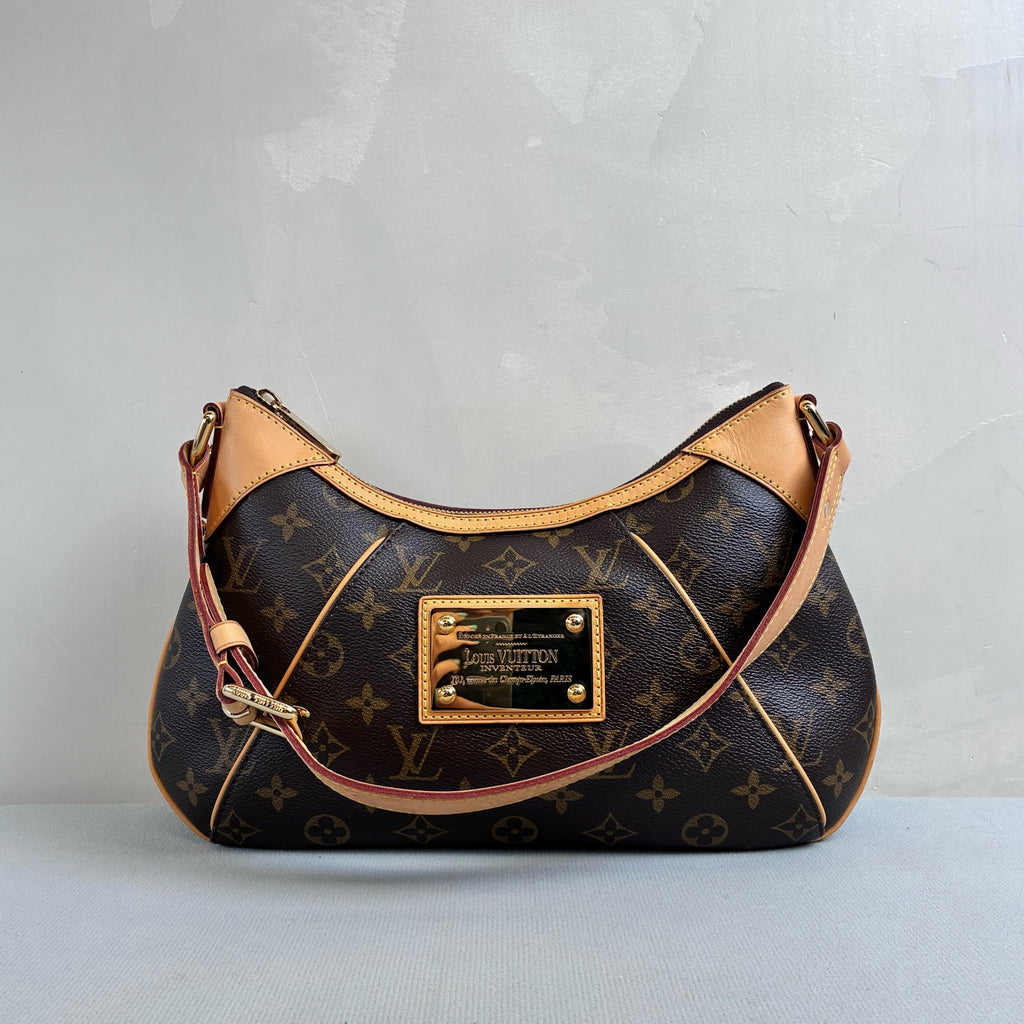 Louis Vuitton 99% new pre-owned Monogram Gold Pumpkin Small Shoulder Bag, size 20*34.