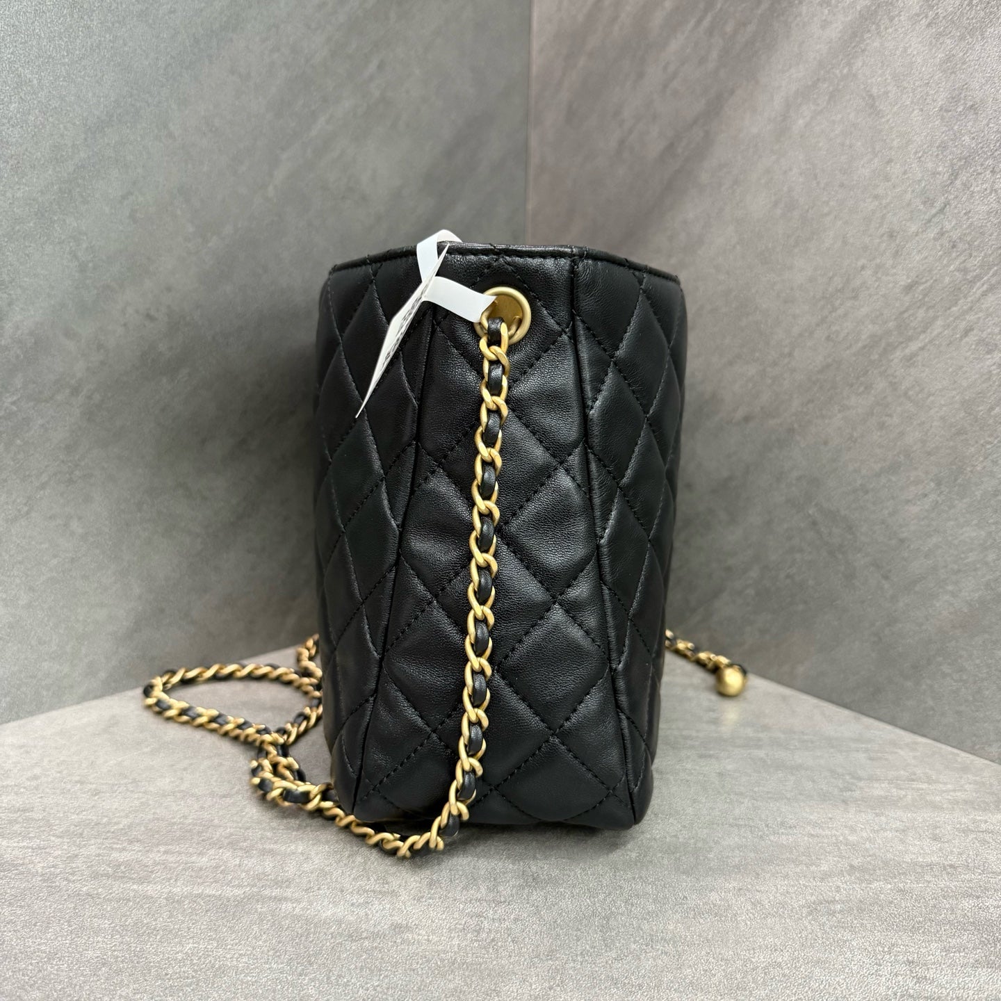 Chanel 22S Gold Ball Hobo, 2022 chip version, black gold ball, original condition