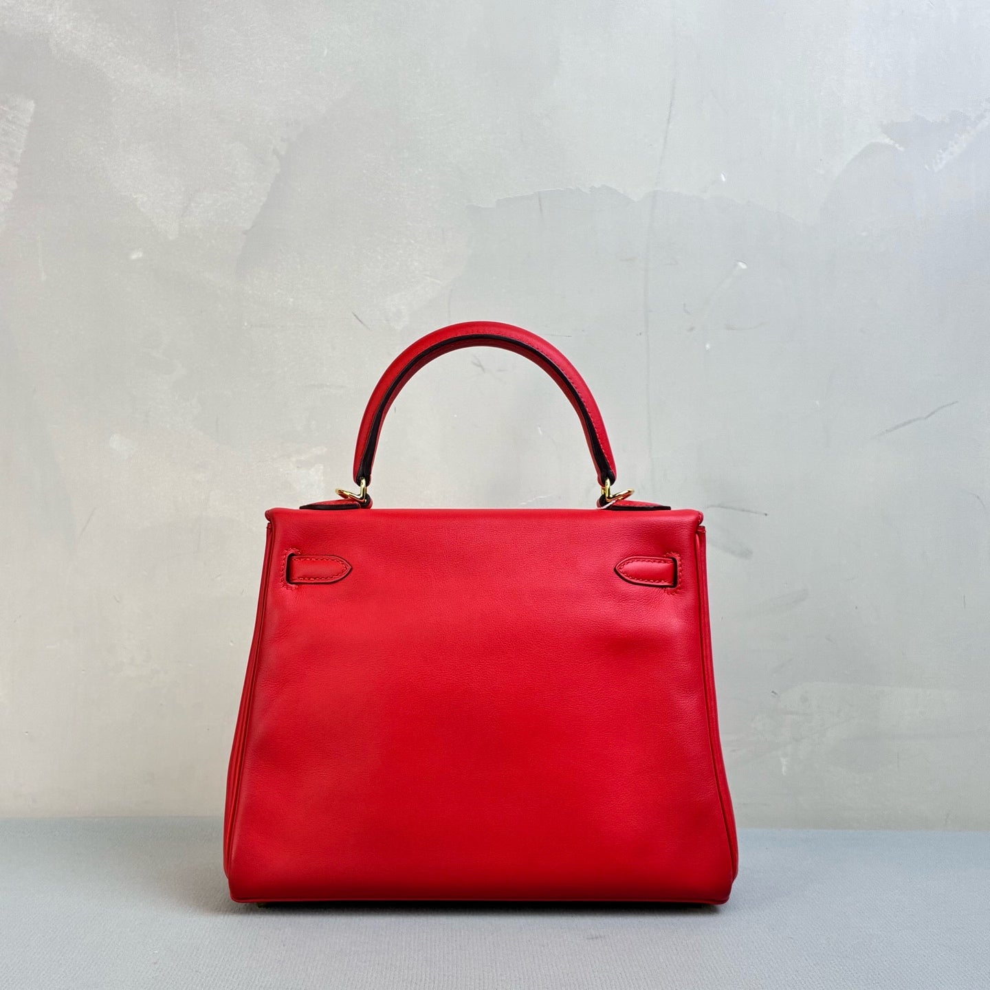 Hermès Kelly 25 A Stamp Tomato Red with Gold Hardware, Swift Leather, 99% New, Size 18*23 cm