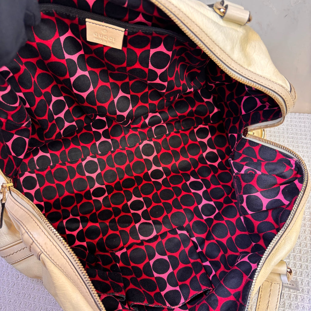 Gucci 98 New Women’s Bow White Boston Handbag Size 42*28
