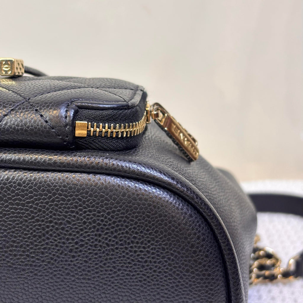 CHANEl Chanel Black Affinity Bucket Bag Chip Bag Litchi Leather Small Bucket Bag Super Versatile Size 19*20