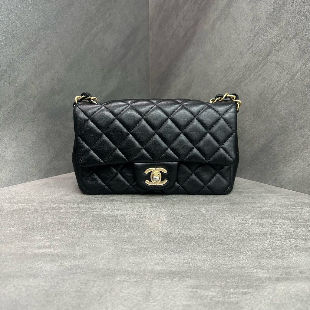 Chanel CF Mini Black Gold Lambskin Chain Bag 27 Opening, Structured Shape, Clean Interior