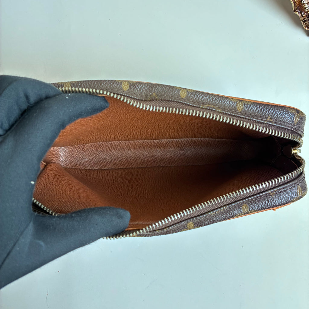 Louis Vuitton Monogram Clutch 2005 No Shoulder Strap 95% New Size 22*12.5