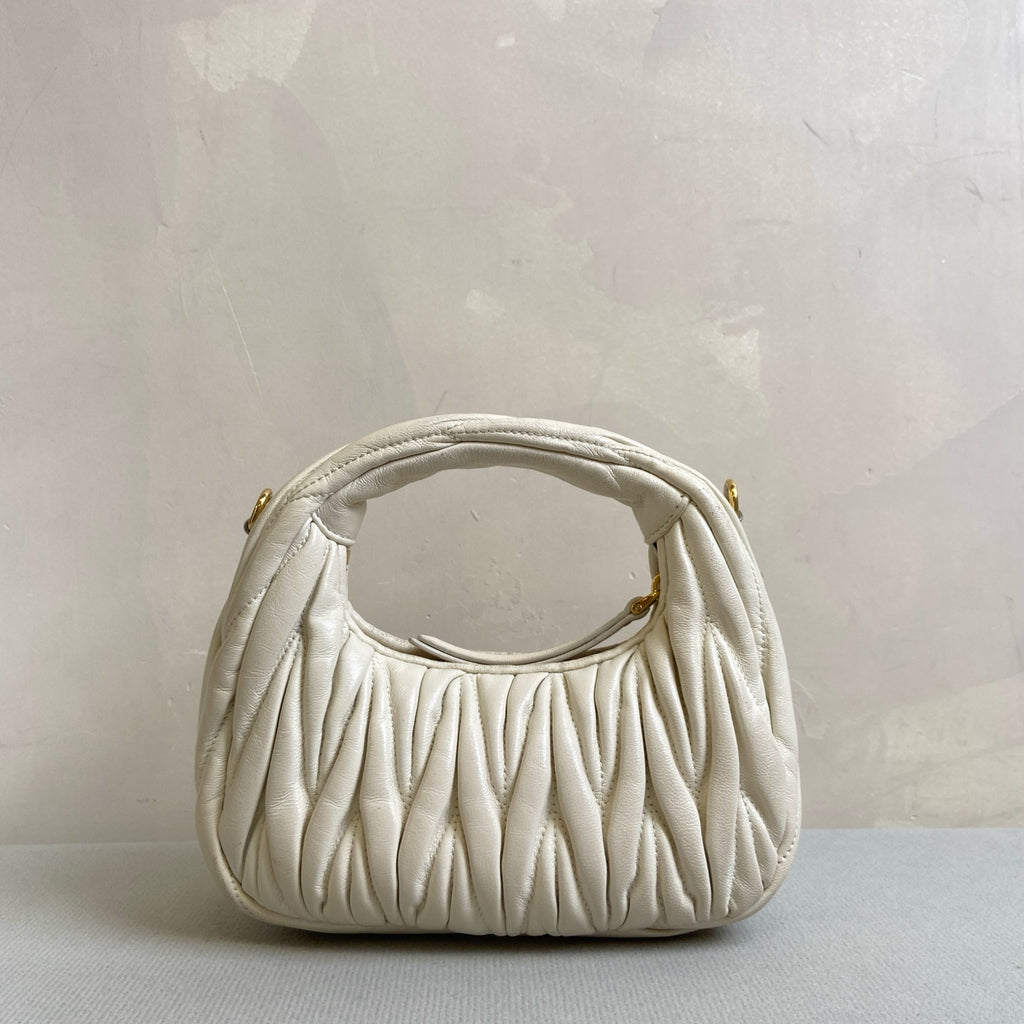 Miu Miu Wonder Bag Mini Crossbody Bag White Size 16*10 Condition 98% New
