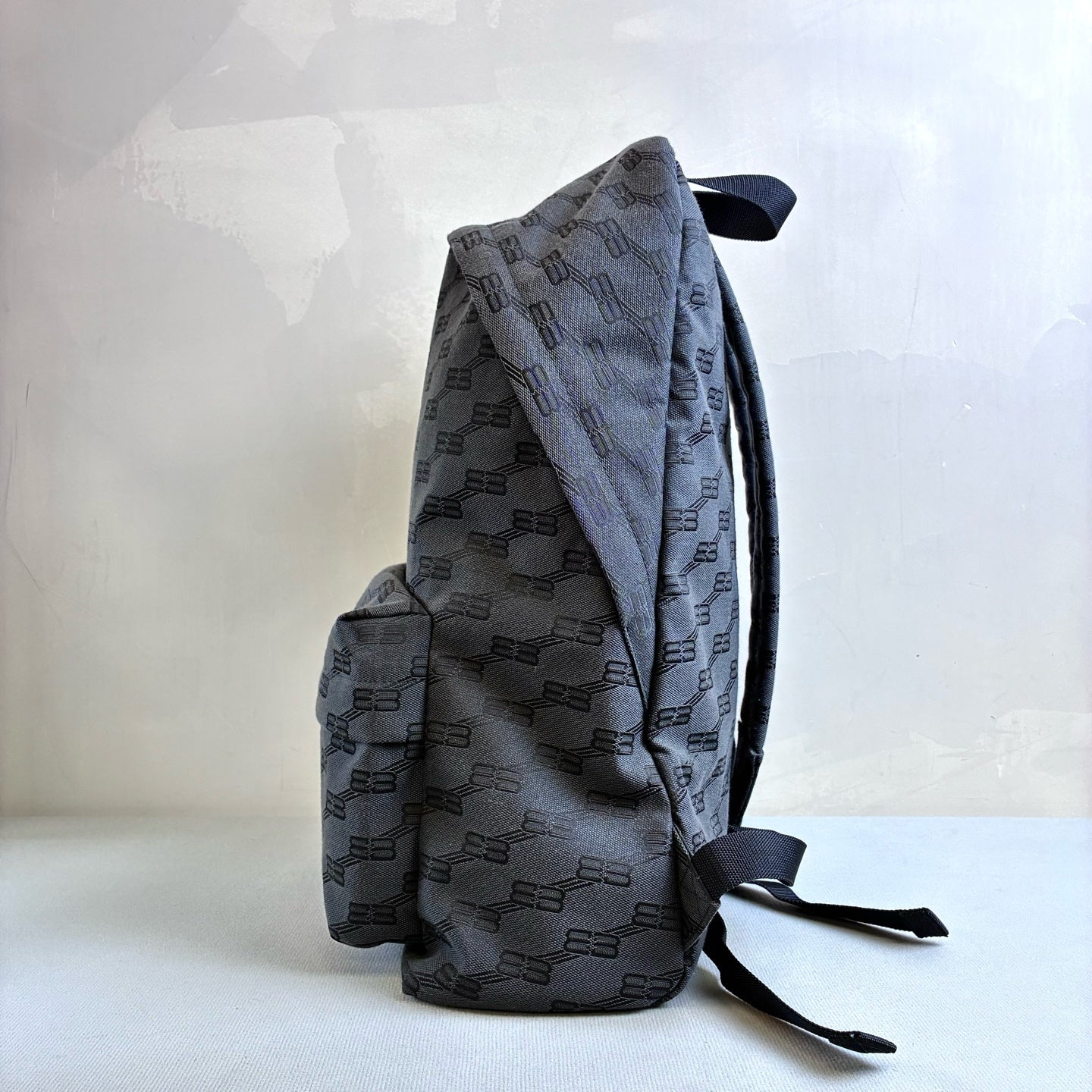 Balenciaga / Balenciaga 99% New Dark Gray Canvas BB Old Flower Backpack Size 33*50