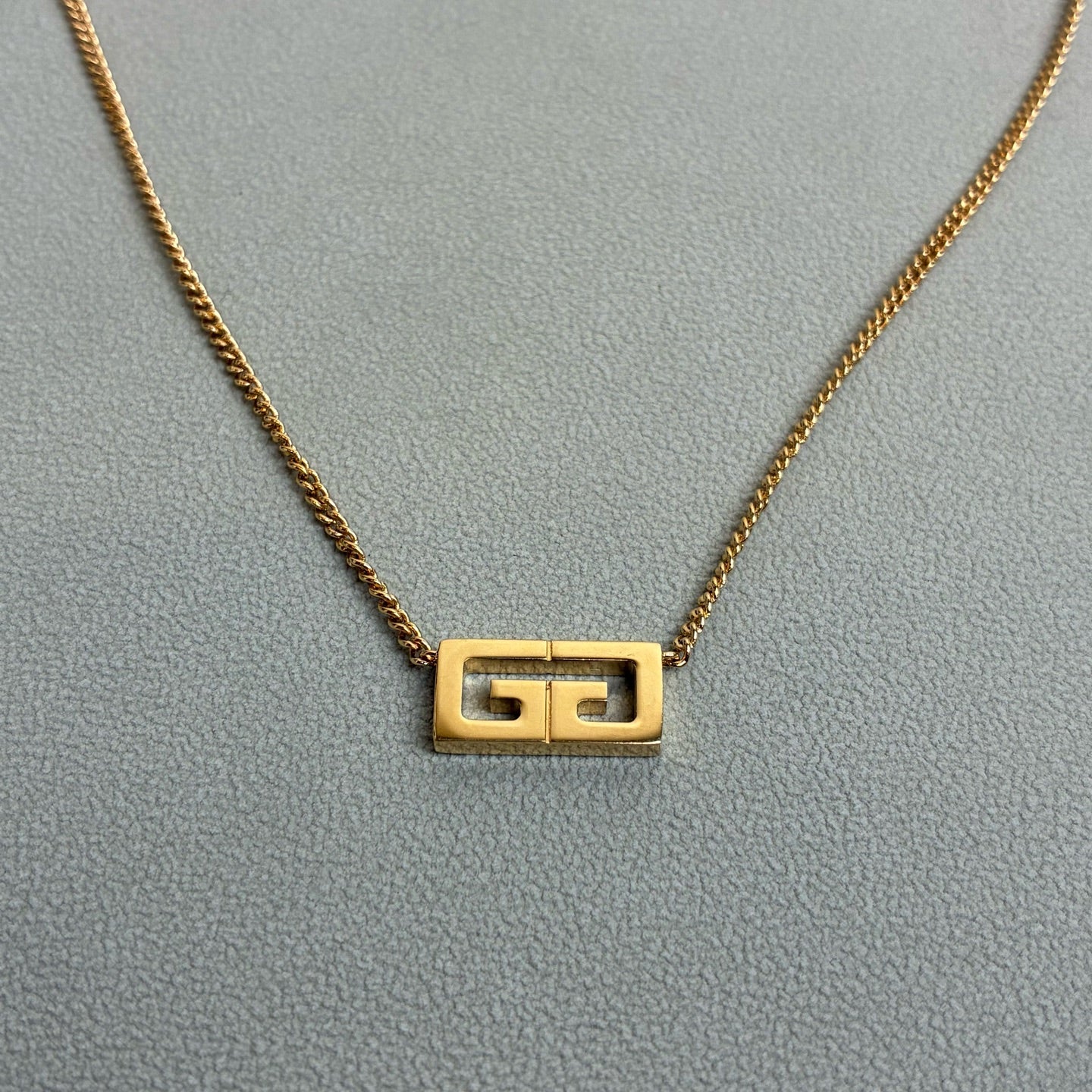 Givenchy Golden Necklace Italy 99% New