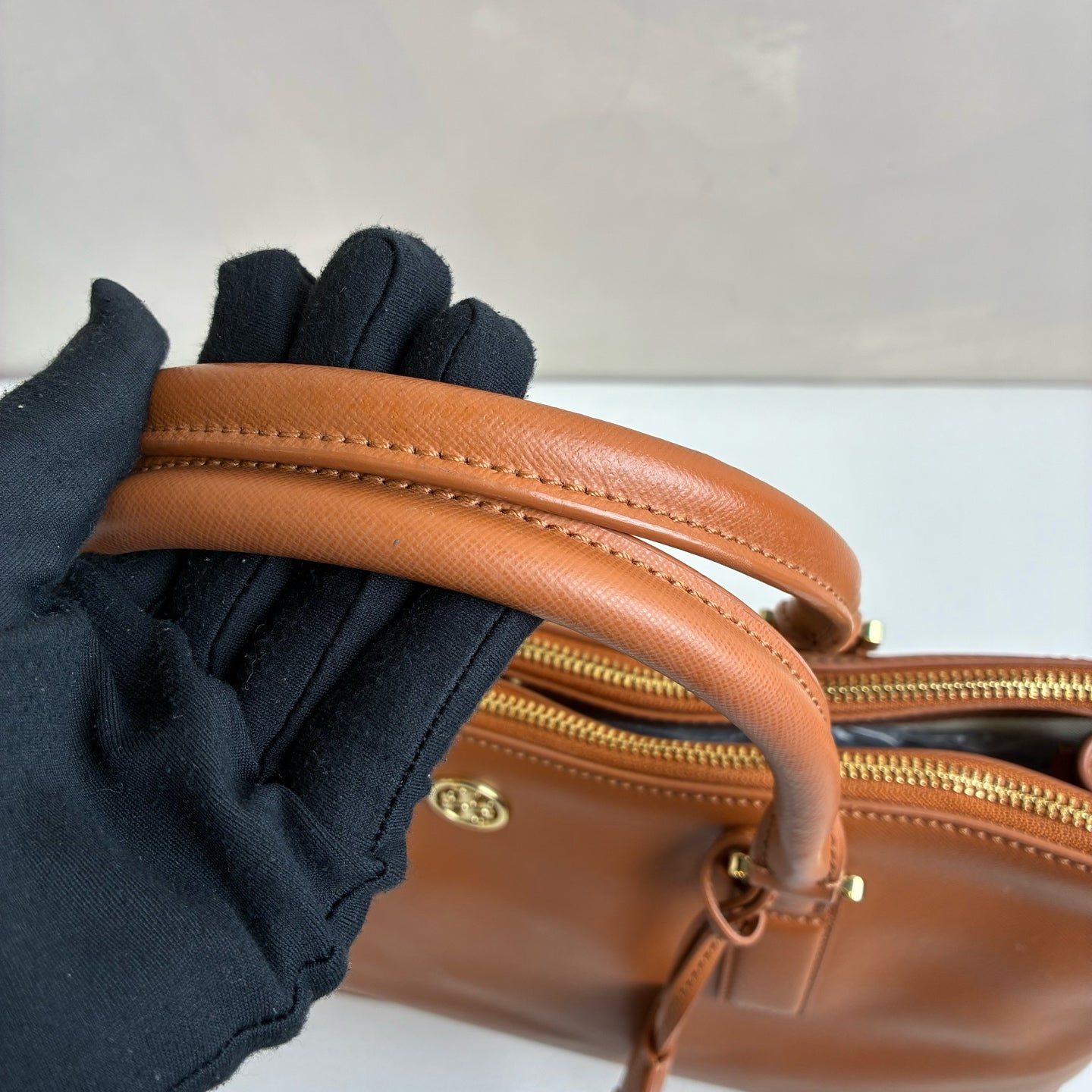 # Tory Burch / Tory Burch Tiger Eye Brown Material: Cross-grain Leather Handheld and Shoulder Bag Both Available Size 37*14