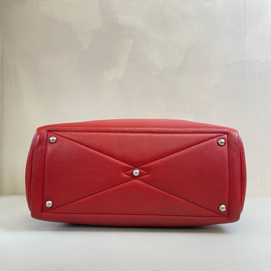 Hermès 98% New Frame R Engraved Victoria 35 Red Handbag Size 35*23
