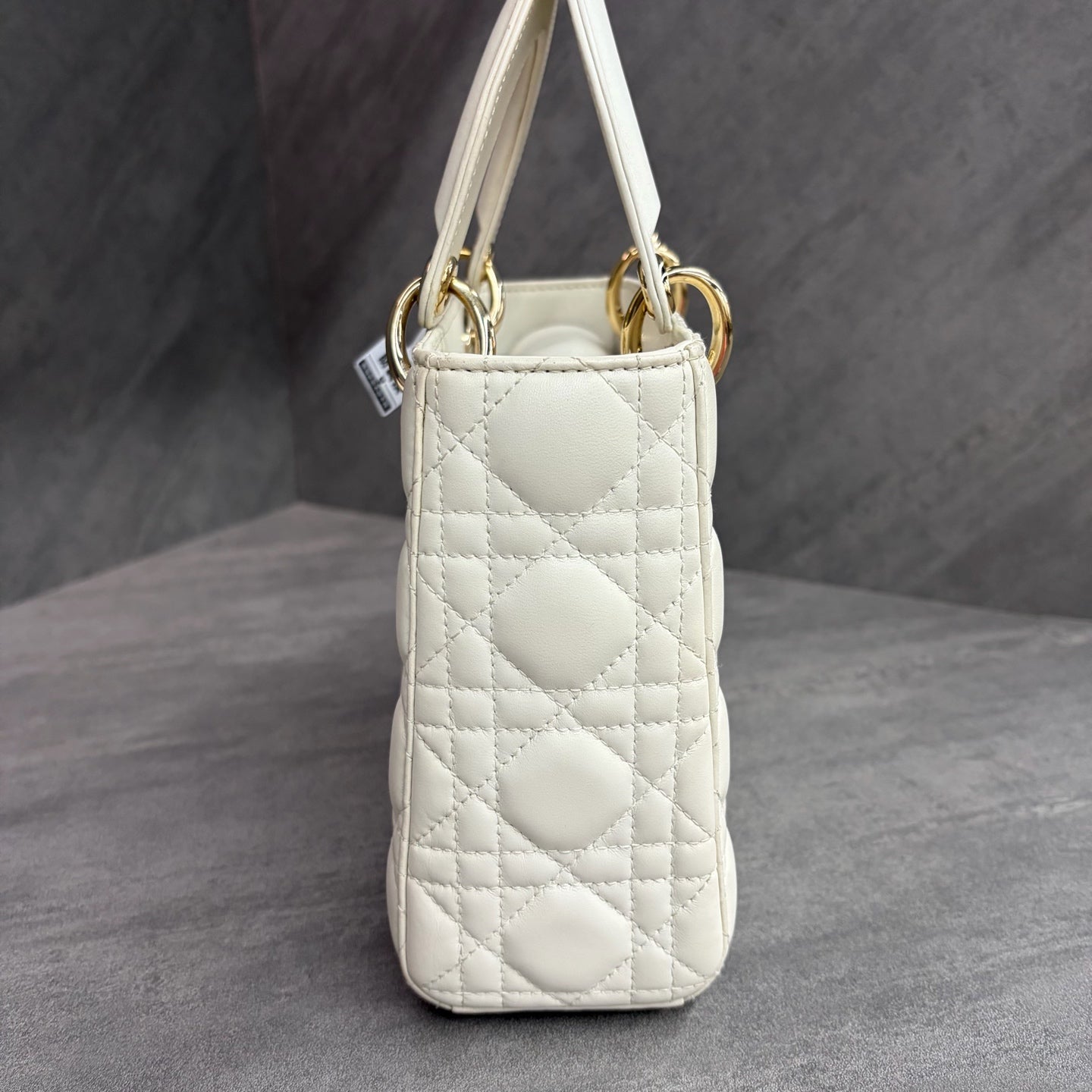Dior /Dior Princess Diana four-check white gold sheepskin vine Check 22-year code