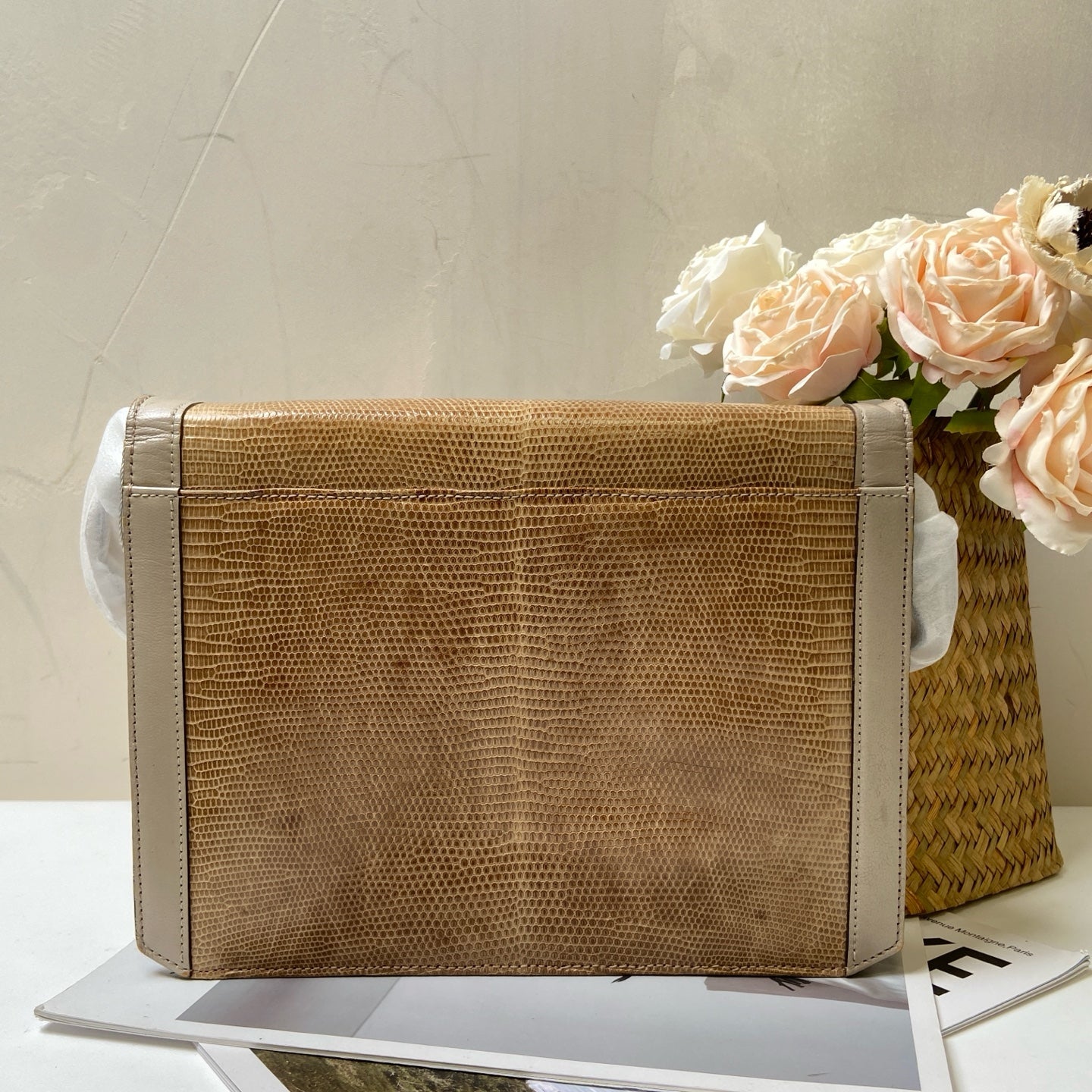 YSL/Saint Laurent Lizard Skin Crossbody Bag Condition: Like New 99% Size: Approximately 27*21 cm