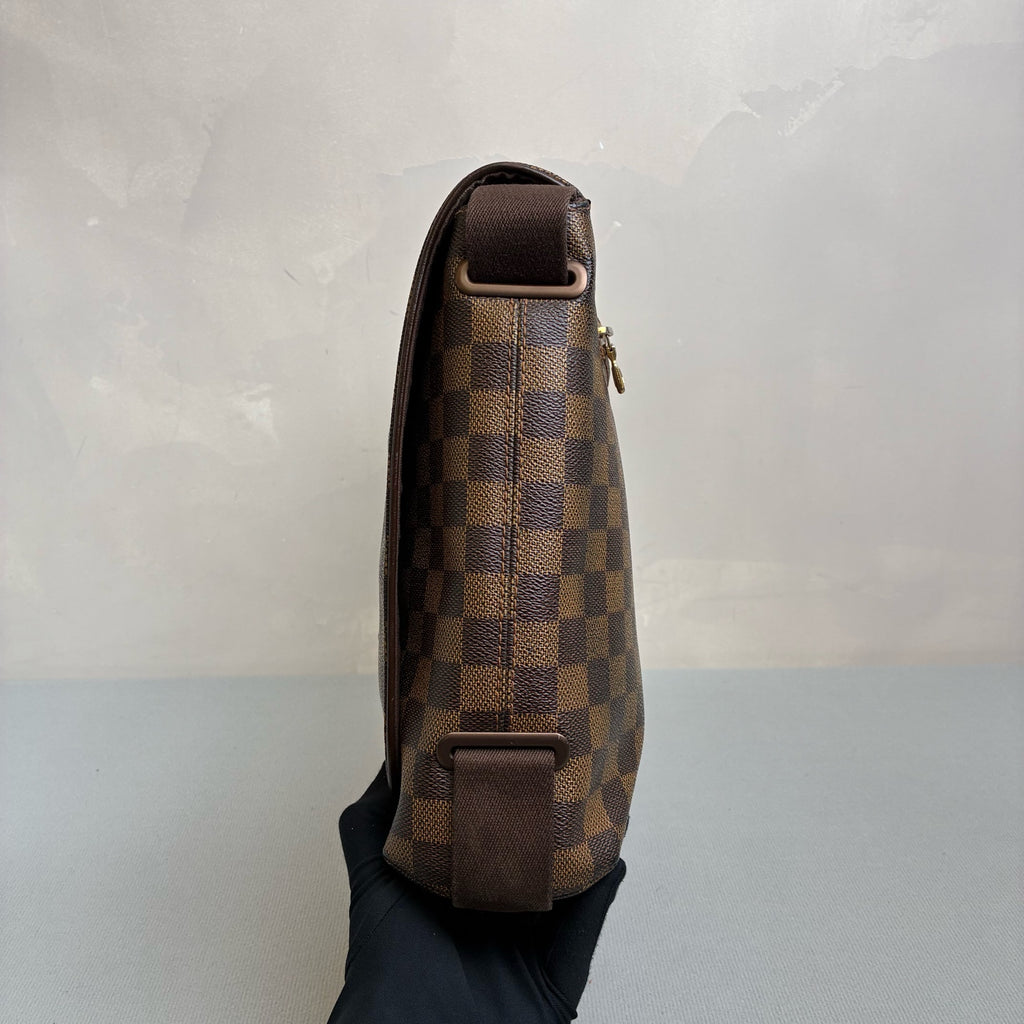 LV/Louis Vuitton Brown Checkered Men's Crossbody Bag 99% New Size 32*28