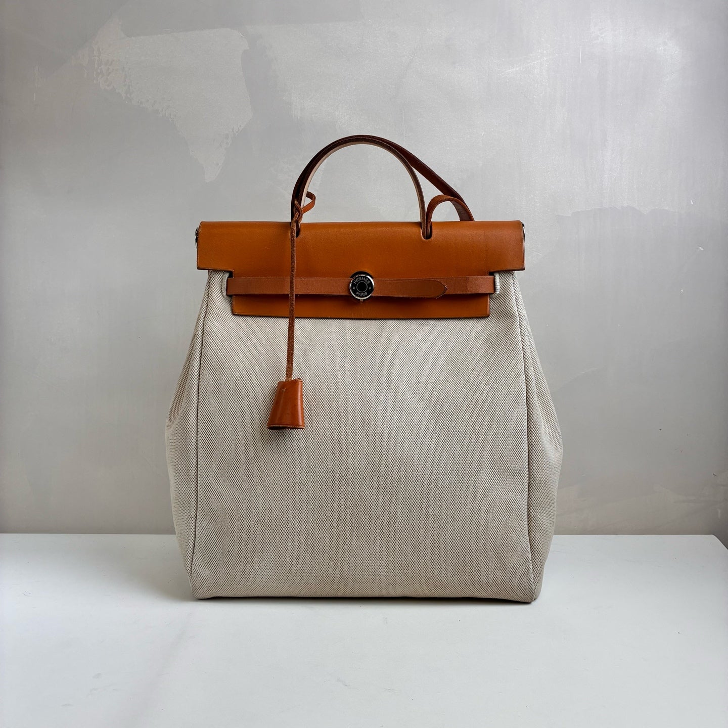 Hermès/Herbag Off-white with Brown Material Canvas Frame E Engraving 97% New Size 31*18