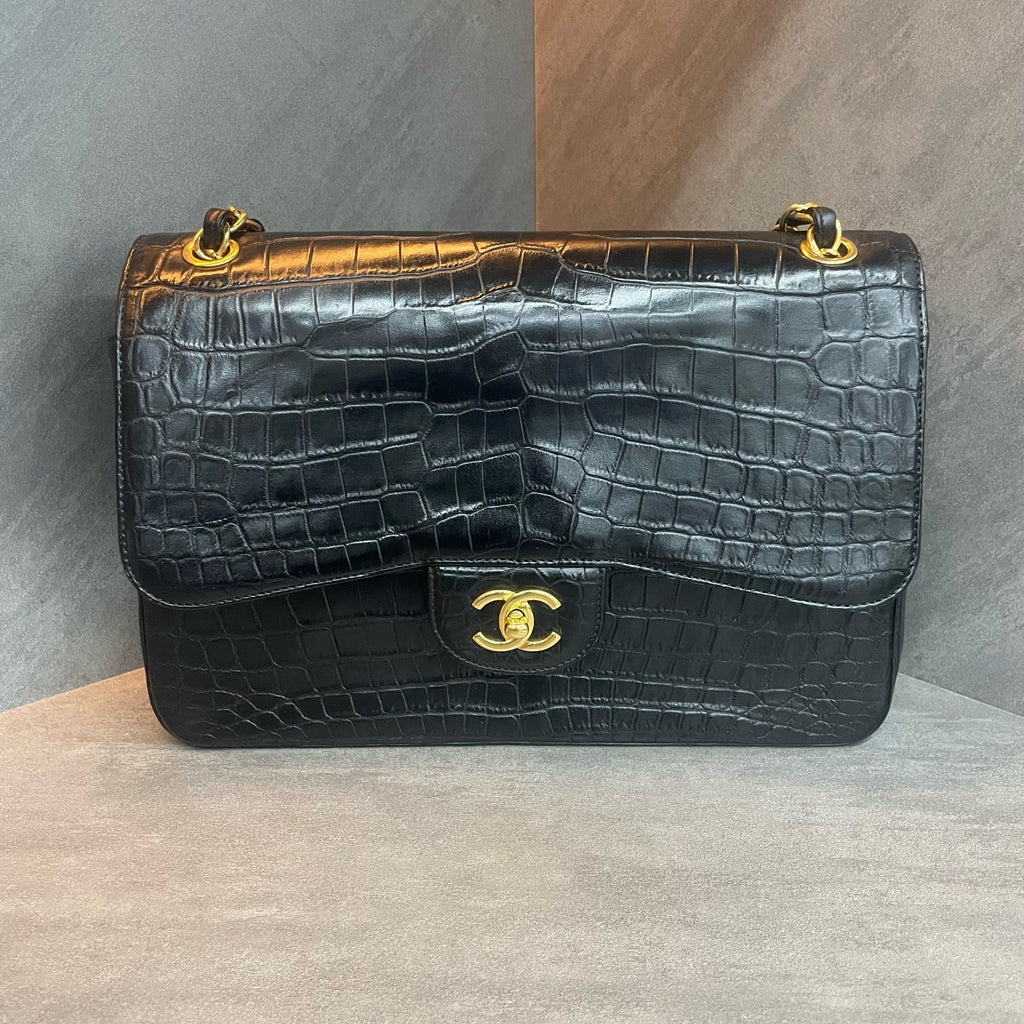 Chanel CF jumbo large black gold buckle crocodile leather bag, structured shape, clean interior, no wear on the corners, 19 series.